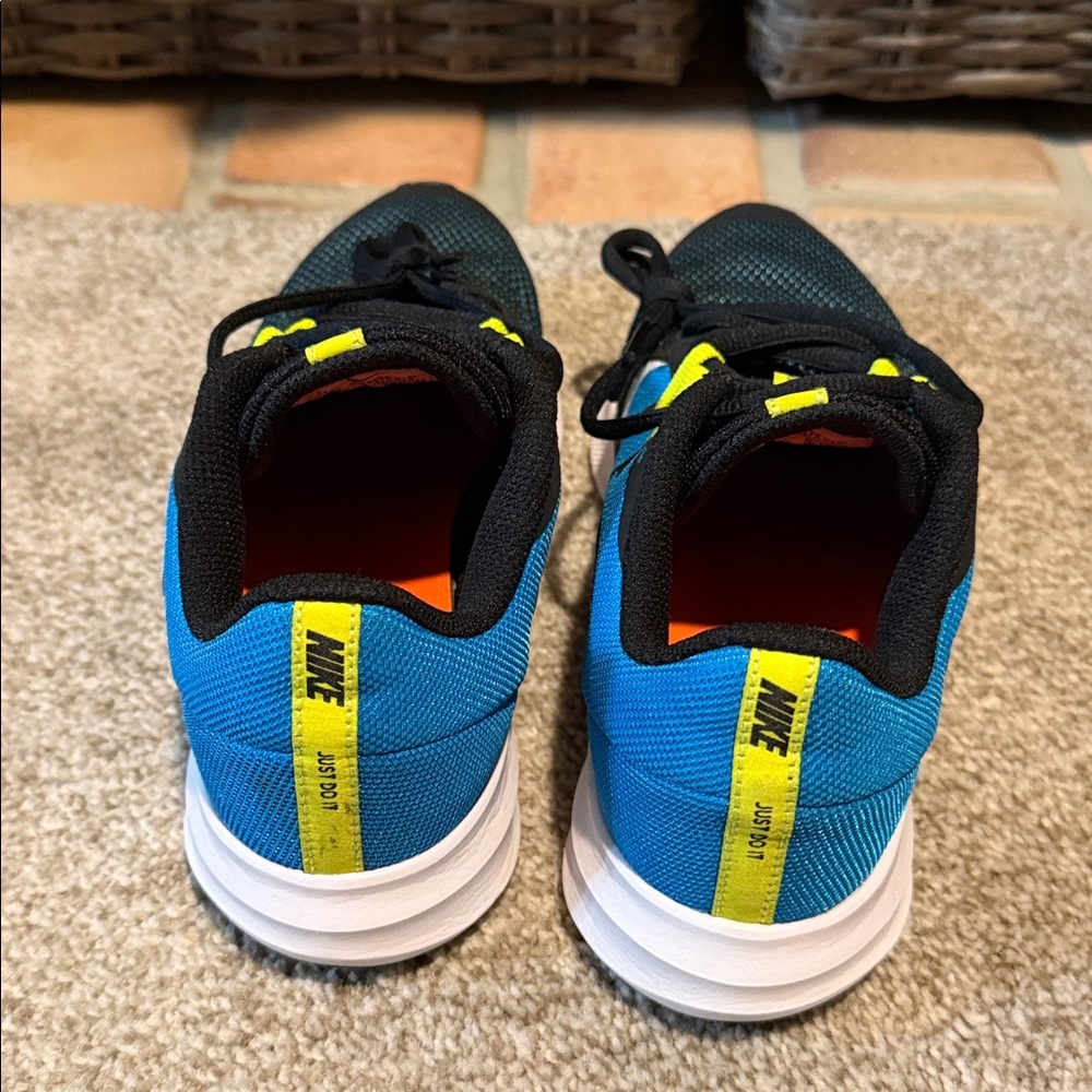 Nike Downshifter Kids Sneakers Black Blue Yellow Size 4.5 - Picture 3 of 7